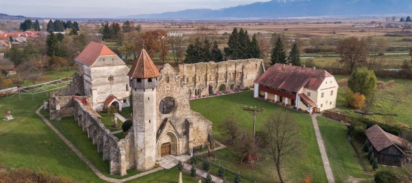 https://mdw-travel-data-us-east-1.s3.amazonaws.com/img/country/Romania/Carta-Monastery/img_01.jpg