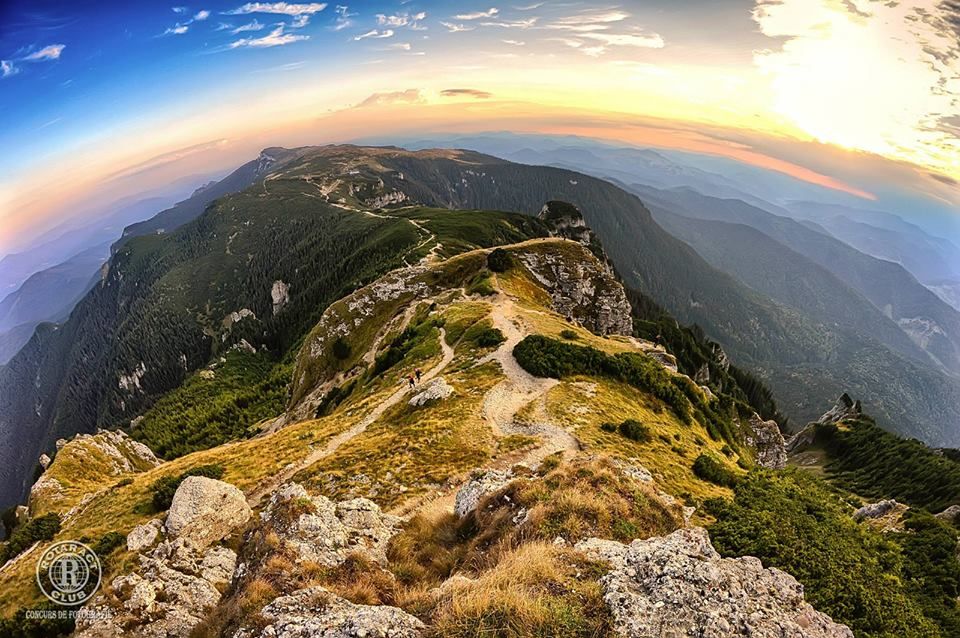 https://mdw-travel-data-us-east-1.s3.amazonaws.com/img/country/Romania/Ceahlau-National-Park/img_03.jpg