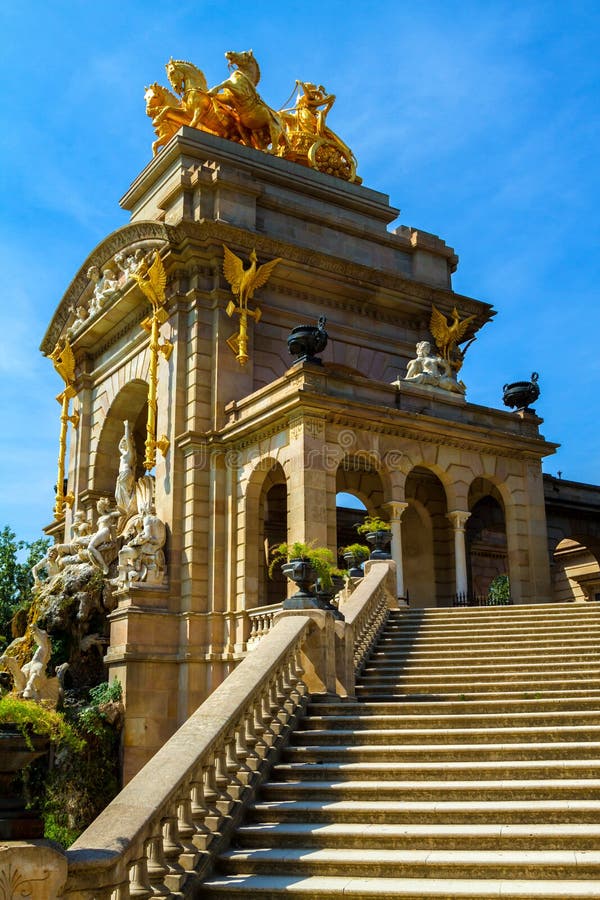 https://mdw-travel-data-us-east-1.s3.amazonaws.com/img/country/Romania/Citadel-Park/img_02.jpg