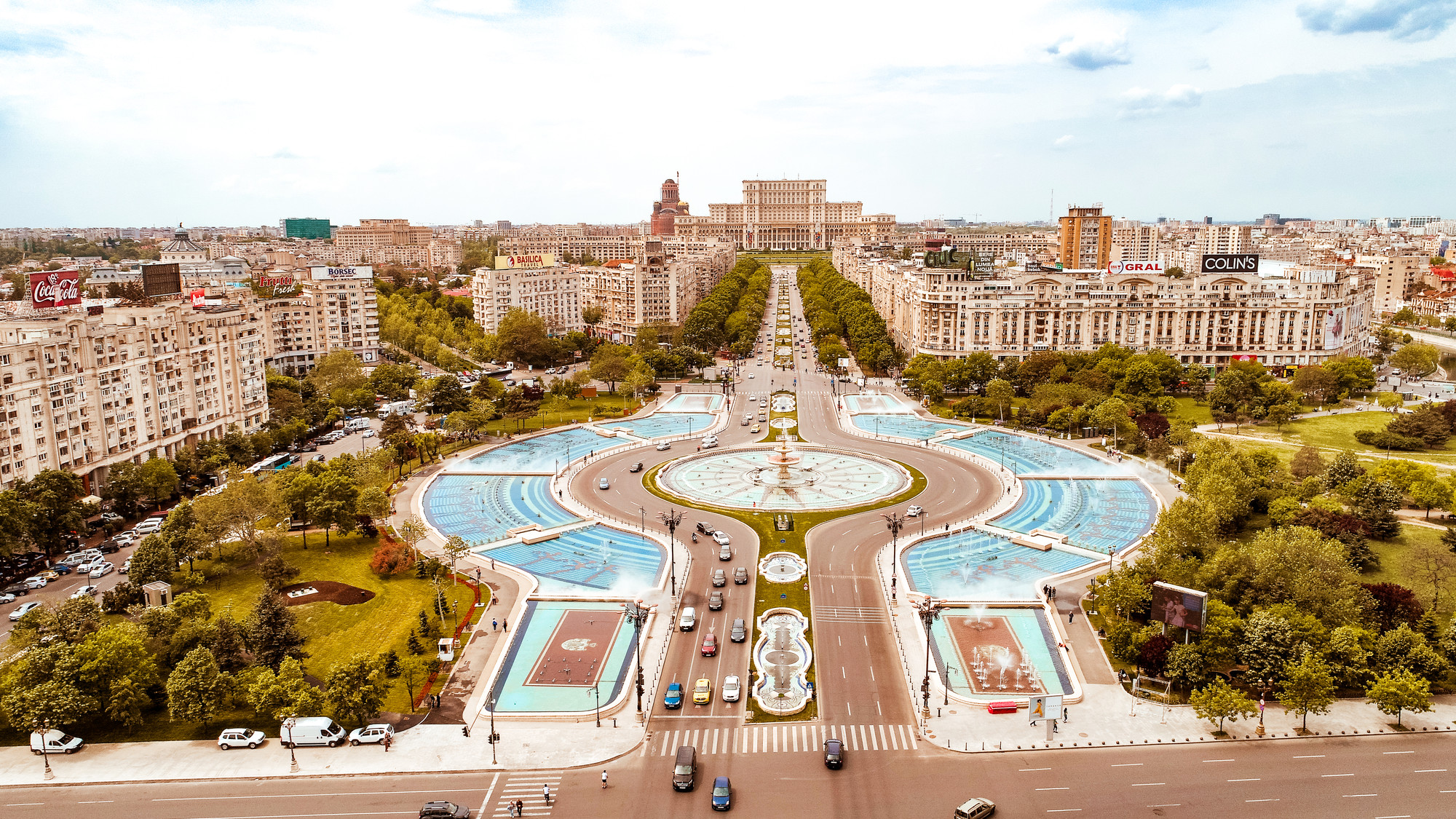 https://mdw-travel-data-us-east-1.s3.amazonaws.com/img/country/Romania/Civic-Centre/img_00.jpg