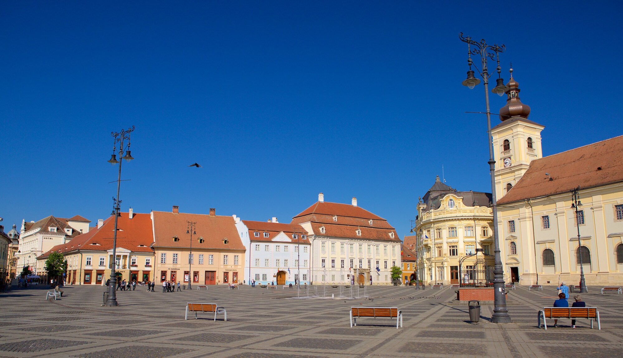 https://mdw-travel-data-us-east-1.s3.amazonaws.com/img/country/Romania/Council-Tower-of-Sibiu/img_01.jpg