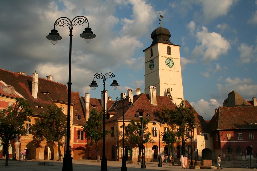 https://mdw-travel-data-us-east-1.s3.amazonaws.com/img/country/Romania/Council-Tower-of-Sibiu/img_02.jpg