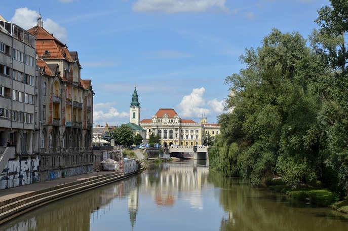 https://mdw-travel-data-us-east-1.s3.amazonaws.com/img/country/Romania/Crisul-Repede-River/img_00.jpg