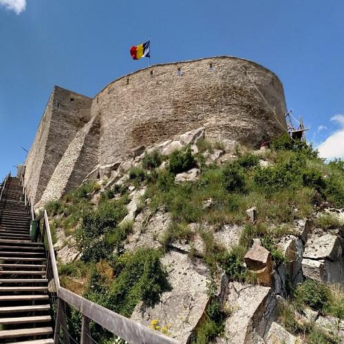 https://mdw-travel-data-us-east-1.s3.amazonaws.com/img/country/Romania/Deva-Fortress/img_02.jpg