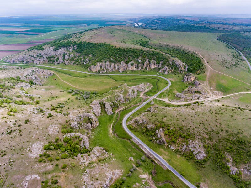 https://mdw-travel-data-us-east-1.s3.amazonaws.com/img/country/Romania/Dobrogea-Gorges/img_01.jpg