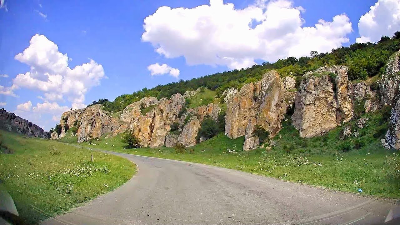 https://mdw-travel-data-us-east-1.s3.amazonaws.com/img/country/Romania/Dobrogea-Gorges/img_03.jpg