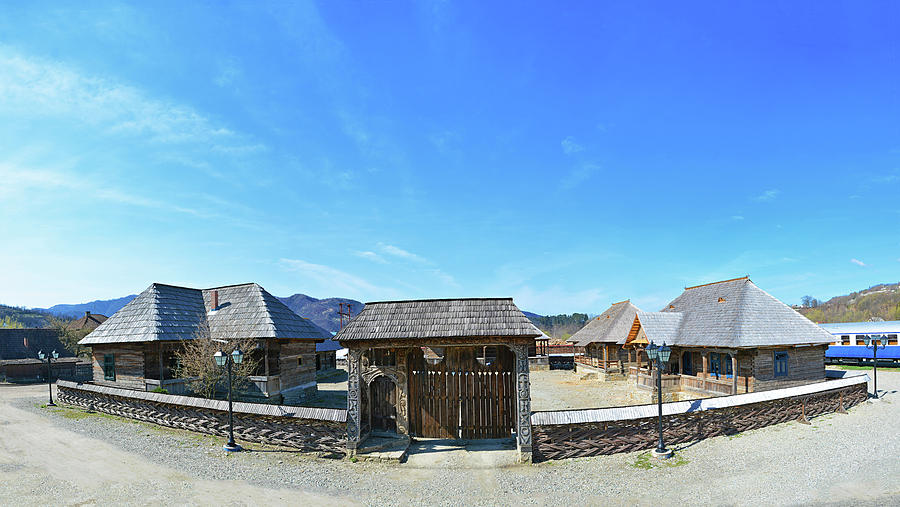 https://mdw-travel-data-us-east-1.s3.amazonaws.com/img/country/Romania/Eco-Museum-of-Maramures/img_03.jpg