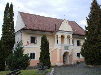 https://mdw-travel-data-us-east-1.s3.amazonaws.com/img/country/Romania/First-Romanian-School-Museum/img_00.jpg