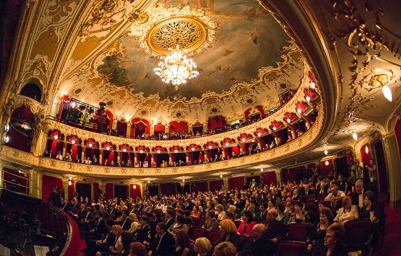 https://mdw-travel-data-us-east-1.s3.amazonaws.com/img/country/Romania/Galati-Musical-Theater/img_02.jpg