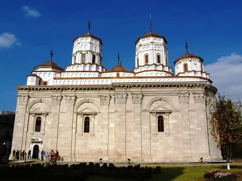 https://mdw-travel-data-us-east-1.s3.amazonaws.com/img/country/Romania/Golia-Monastery/img_01.jpg