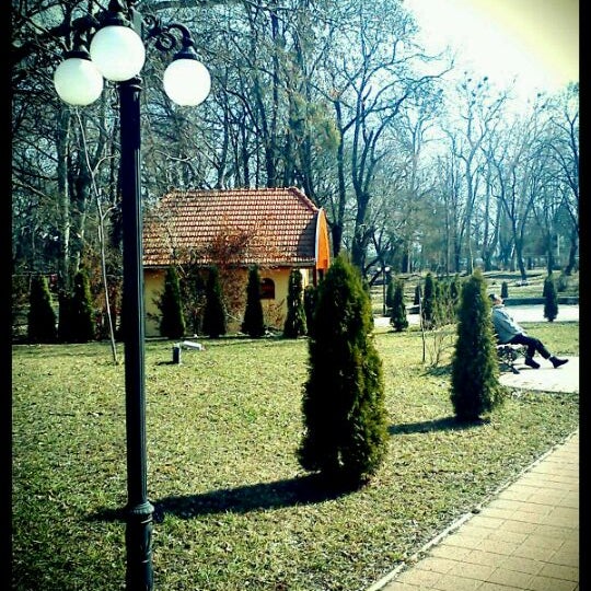 https://mdw-travel-data-us-east-1.s3.amazonaws.com/img/country/Romania/Gradina-Romei-Park/img_01.jpg