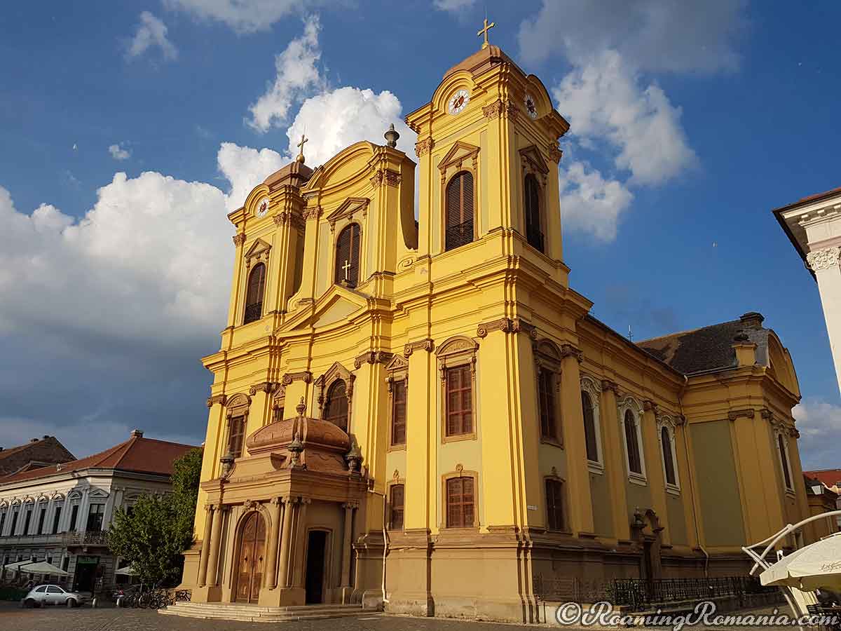 https://mdw-travel-data-us-east-1.s3.amazonaws.com/img/country/Romania/Greek-Catholic-Cathedral/img_02.jpg