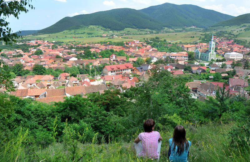https://mdw-travel-data-us-east-1.s3.amazonaws.com/img/country/Romania/Gura-Raului/img_03.jpg