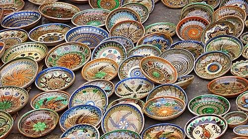 https://mdw-travel-data-us-east-1.s3.amazonaws.com/img/country/Romania/Horezu-Pottery/img_04.jpg
