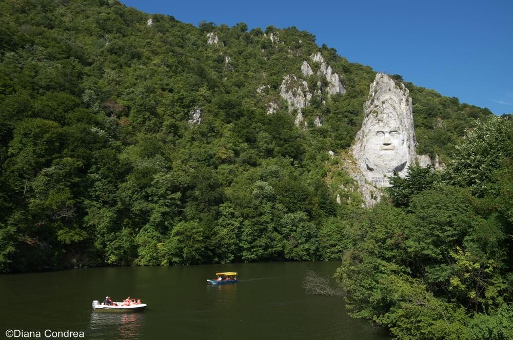 https://mdw-travel-data-us-east-1.s3.amazonaws.com/img/country/Romania/Iron-Gates-Natural-Park/img_02.jpg