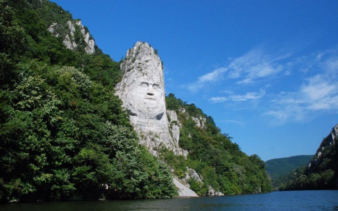 https://mdw-travel-data-us-east-1.s3.amazonaws.com/img/country/Romania/Limyra-Citadel/img_02.jpg