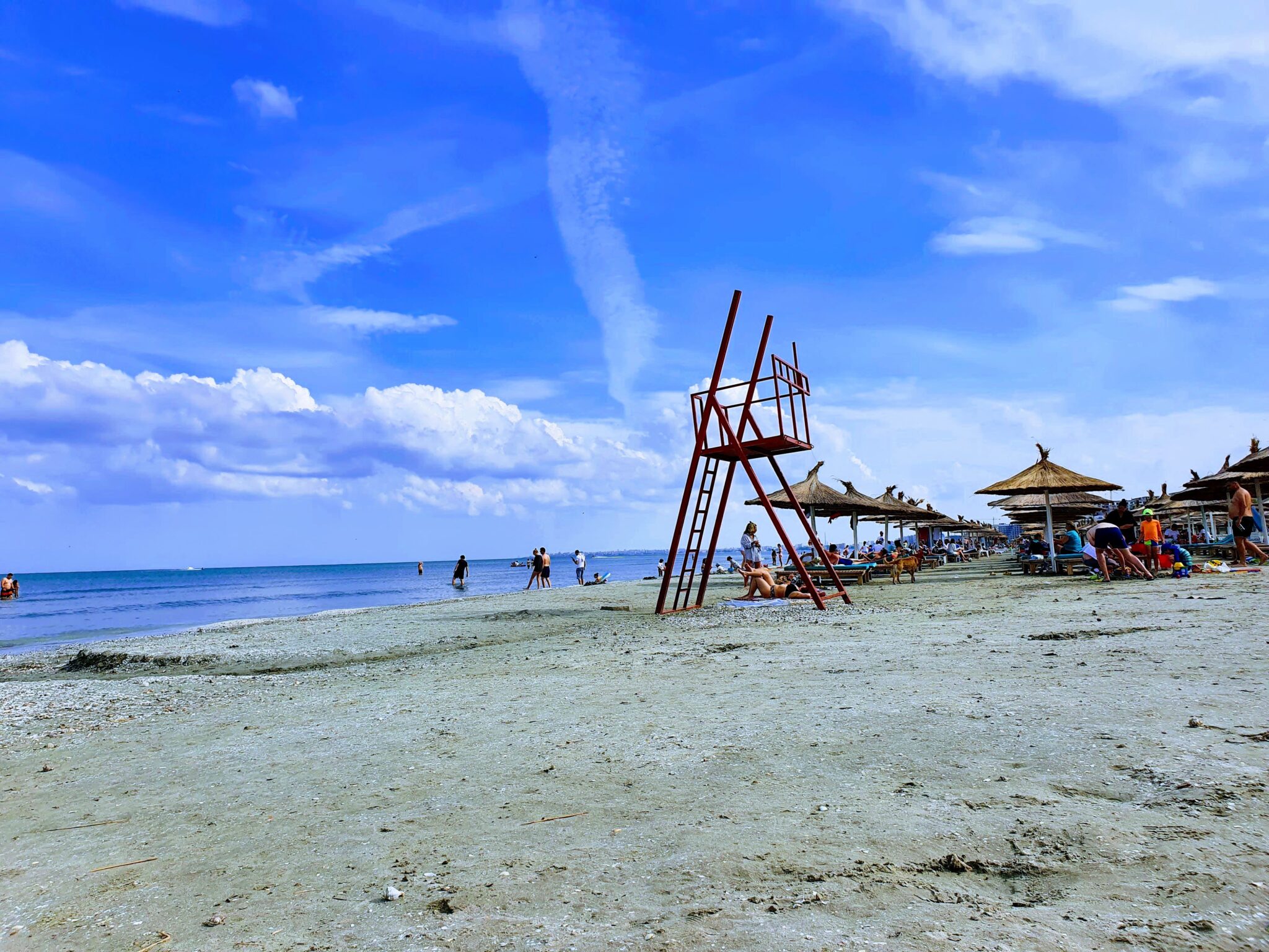 https://mdw-travel-data-us-east-1.s3.amazonaws.com/img/country/Romania/Mamaia-Beach/img_02.jpg