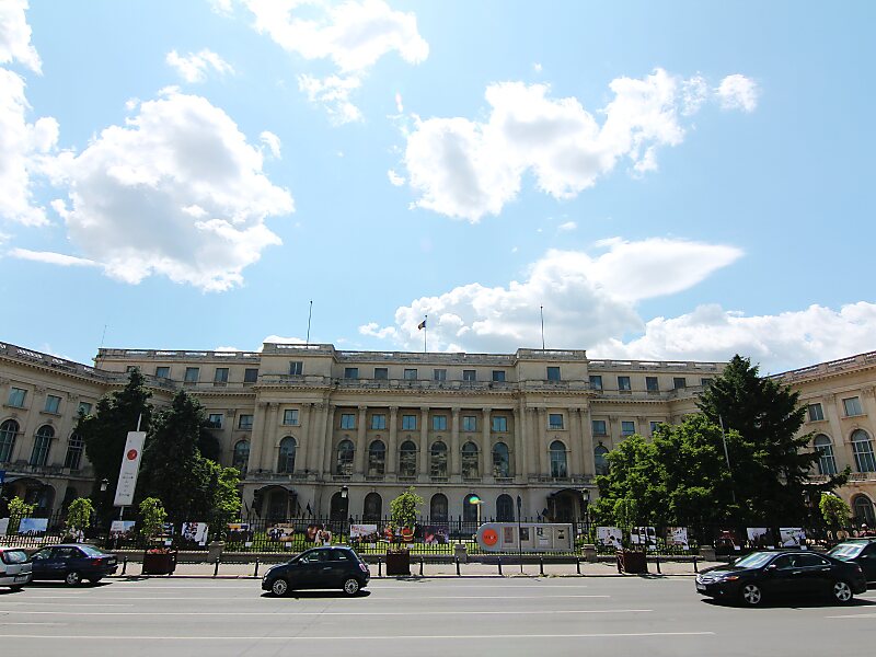 https://mdw-travel-data-us-east-1.s3.amazonaws.com/img/country/Romania/National-Museum-of-Contemporary-Art/img_01.jpg