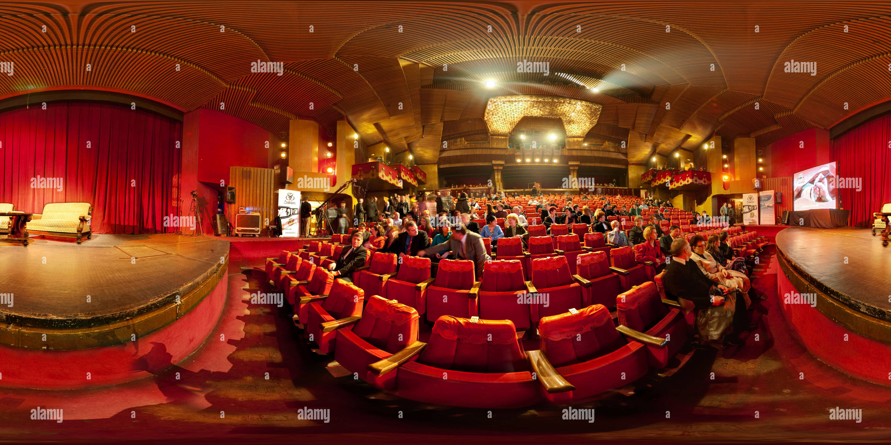 https://mdw-travel-data-us-east-1.s3.amazonaws.com/img/country/Romania/National-Theatre-Targu-Mures/img_02.jpg