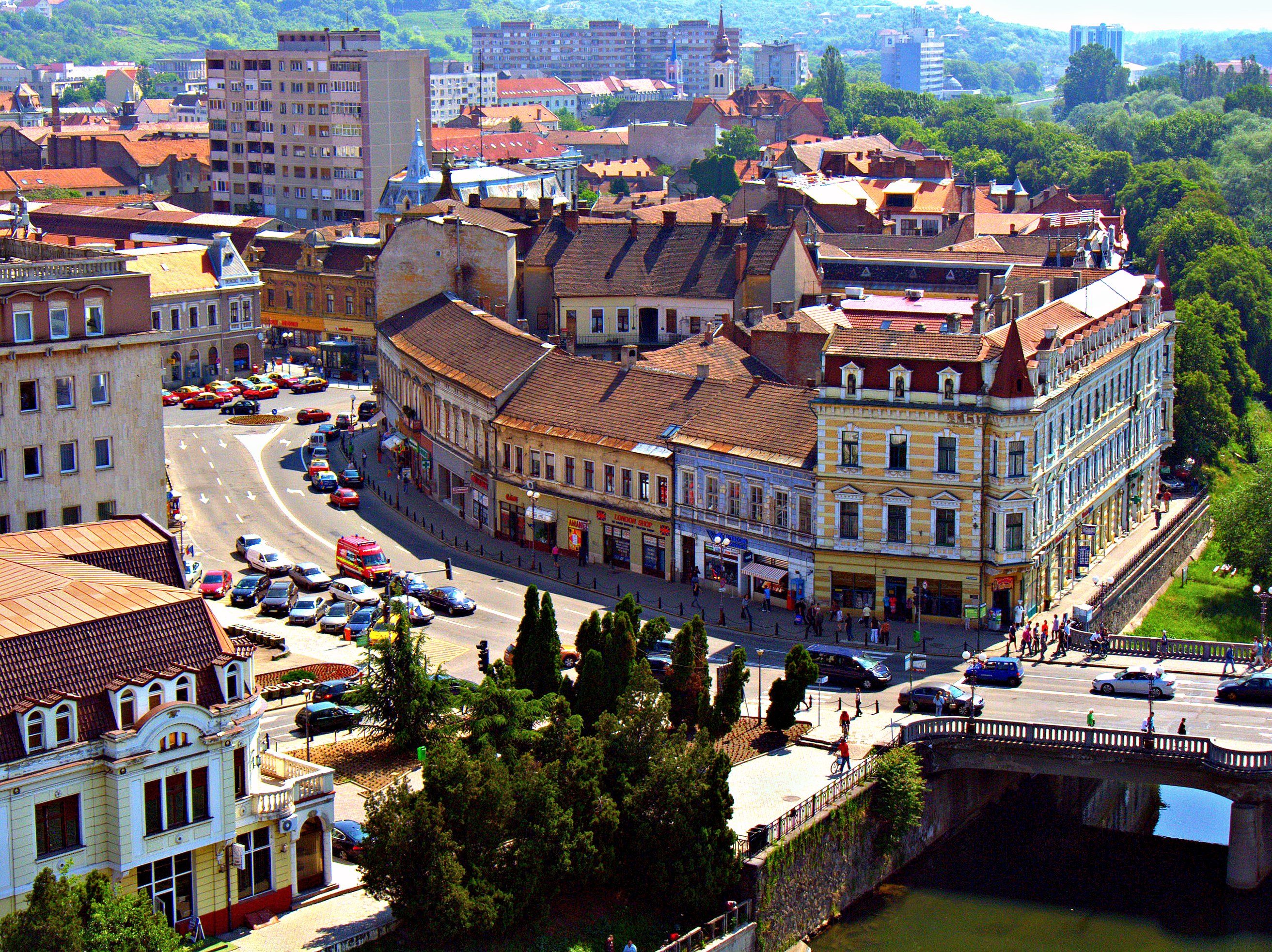 https://mdw-travel-data-us-east-1.s3.amazonaws.com/img/country/Romania/Oradea-Central-Park/img_02.jpg