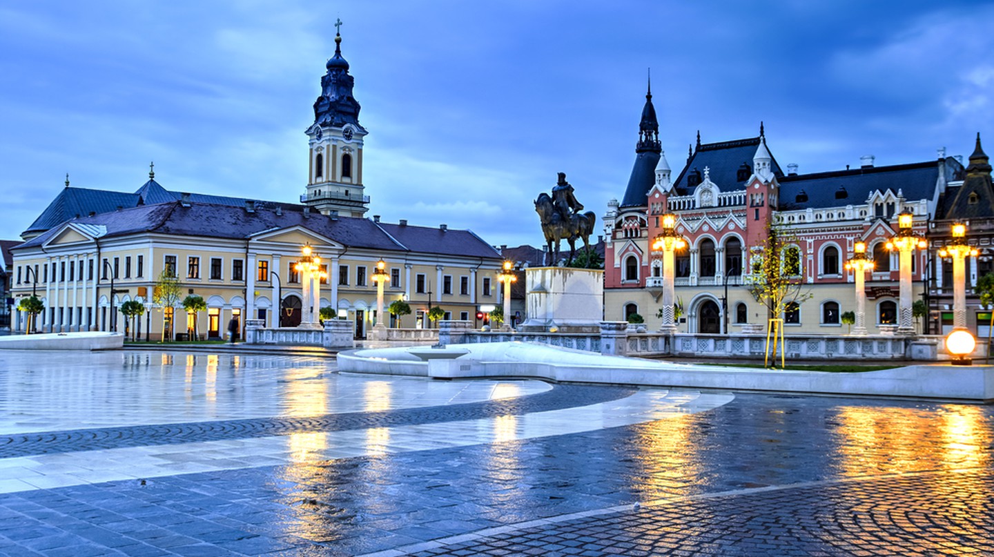 https://mdw-travel-data-us-east-1.s3.amazonaws.com/img/country/Romania/Oradea-City-Hall/img_01.jpg
