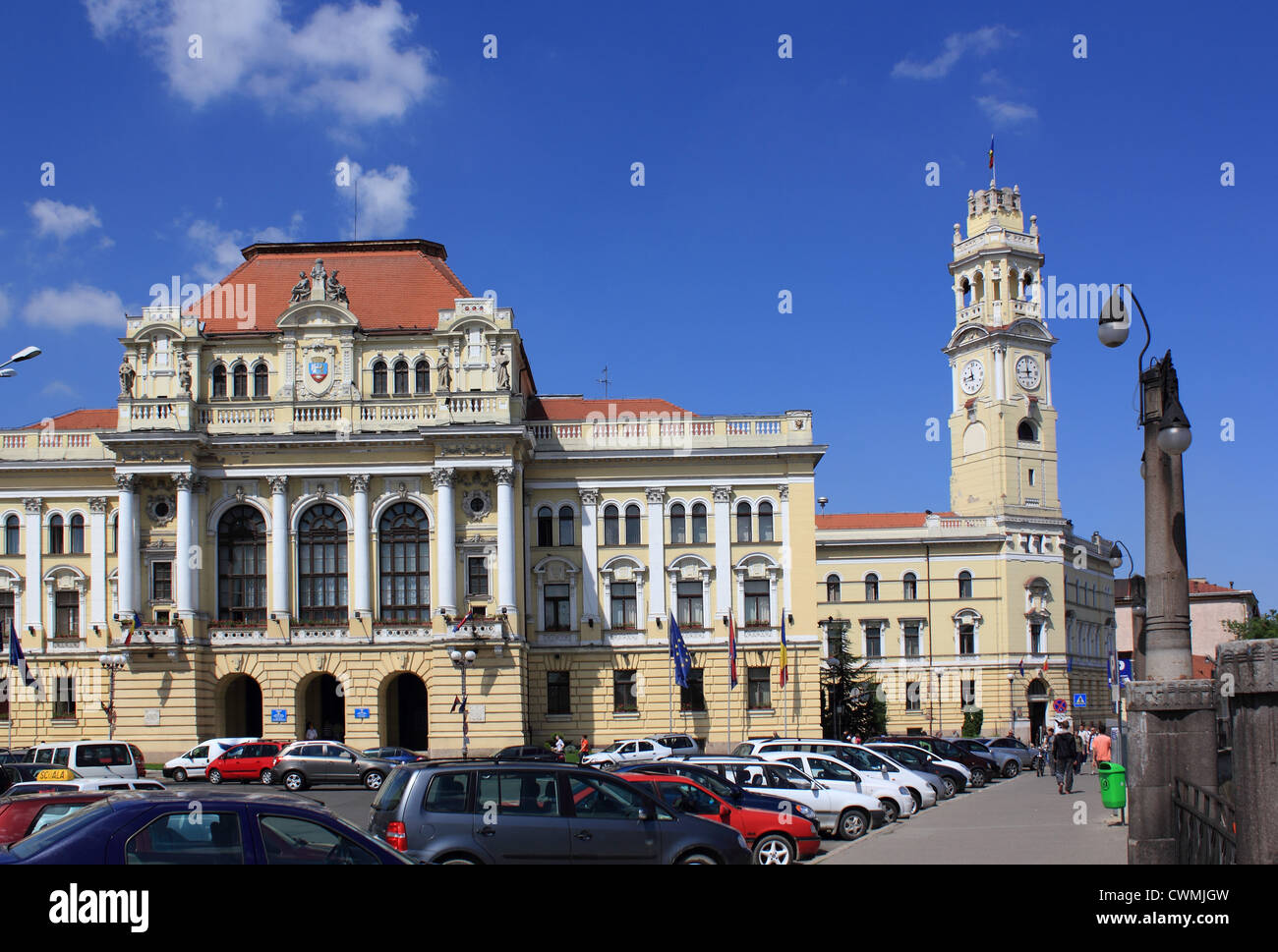https://mdw-travel-data-us-east-1.s3.amazonaws.com/img/country/Romania/Oradea-City-Hall/img_02.jpg