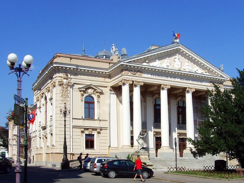 https://mdw-travel-data-us-east-1.s3.amazonaws.com/img/country/Romania/Oradea-State-Theatre/img_01.jpg