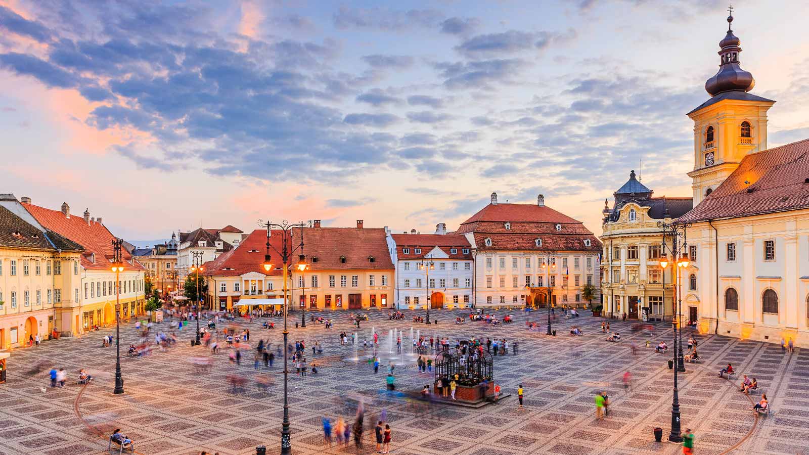https://mdw-travel-data-us-east-1.s3.amazonaws.com/img/country/Romania/Piata-Trandafirilor/img_00.jpg