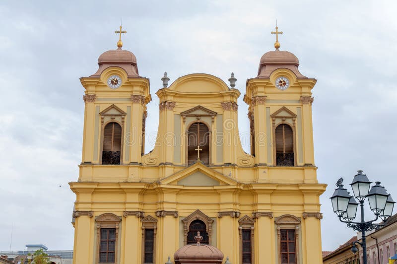 https://mdw-travel-data-us-east-1.s3.amazonaws.com/img/country/Romania/Roman-Catholic-Church/img_02.jpg