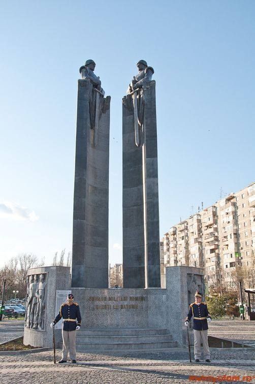 https://mdw-travel-data-us-east-1.s3.amazonaws.com/img/country/Romania/Romania-Heroes-Memorial/img_02.jpg