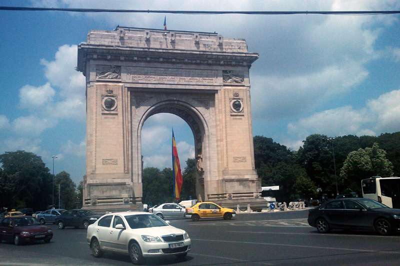 https://mdw-travel-data-us-east-1.s3.amazonaws.com/img/country/Romania/Romania-Heroes-Memorial/img_03.jpg