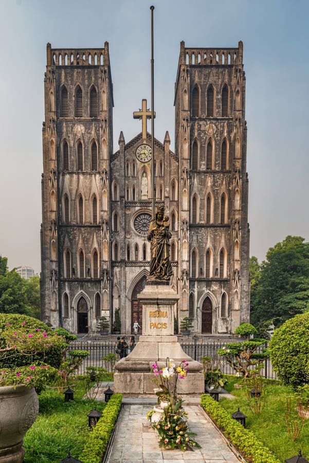 https://mdw-travel-data-us-east-1.s3.amazonaws.com/img/country/Romania/Saint-Joseph-Cathedral/img_02.jpg