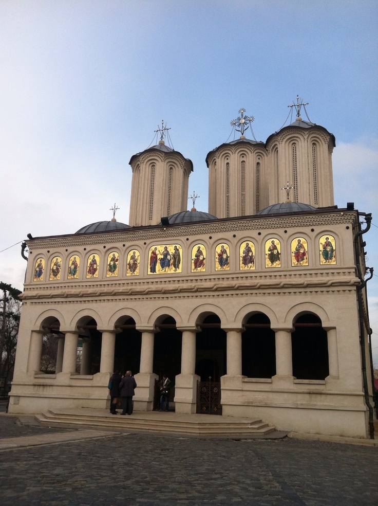 https://mdw-travel-data-us-east-1.s3.amazonaws.com/img/country/Romania/Saint-Peter-&-Paul-Orthodox-Cathedral/img_03.jpg