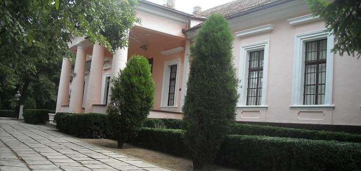 https://mdw-travel-data-us-east-1.s3.amazonaws.com/img/country/Romania/Sports-Hall-Liceul-Teoretic-Ioan-Slavici/img_00.jpg