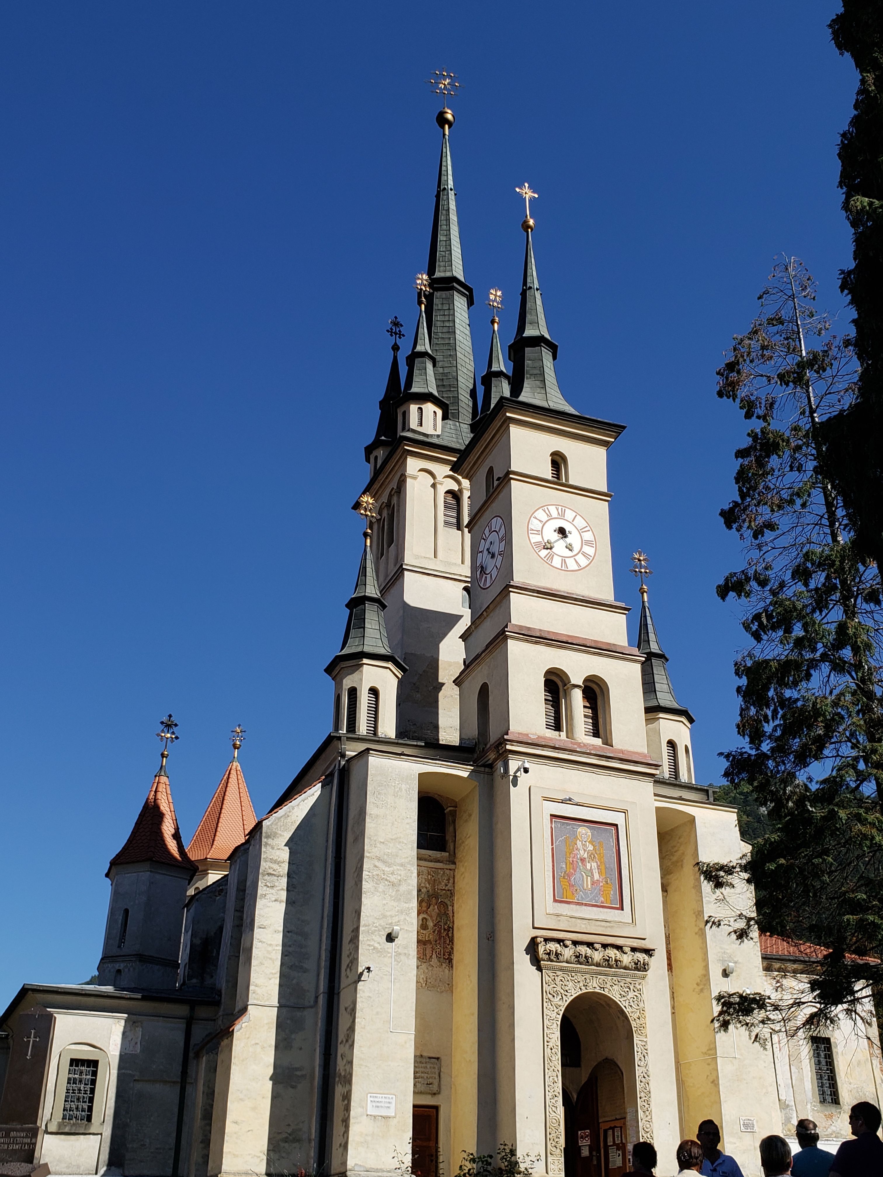 https://mdw-travel-data-us-east-1.s3.amazonaws.com/img/country/Romania/St-Nicholas-Church/img_02.jpg
