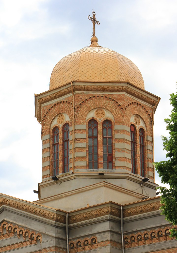 https://mdw-travel-data-us-east-1.s3.amazonaws.com/img/country/Romania/St-Peter-and-Paul-Orthodox-Cathedral/img_01.jpg
