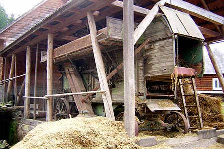 https://mdw-travel-data-us-east-1.s3.amazonaws.com/img/country/Romania/Tebea-Village-and-Watermill/img_01.jpg