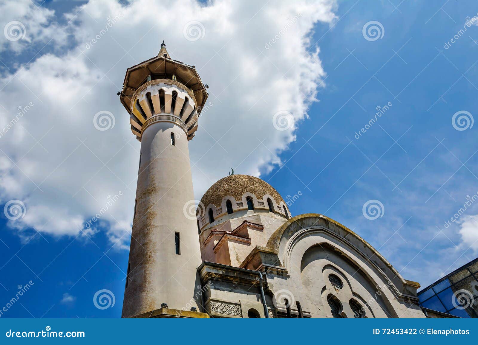 https://mdw-travel-data-us-east-1.s3.amazonaws.com/img/country/Romania/The-Great-Mosque-Carol-I/img_01.jpg