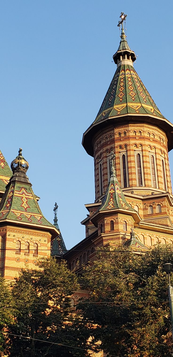 https://mdw-travel-data-us-east-1.s3.amazonaws.com/img/country/Romania/Timisoara-Metropolitan-Cathedral/img_03.jpg