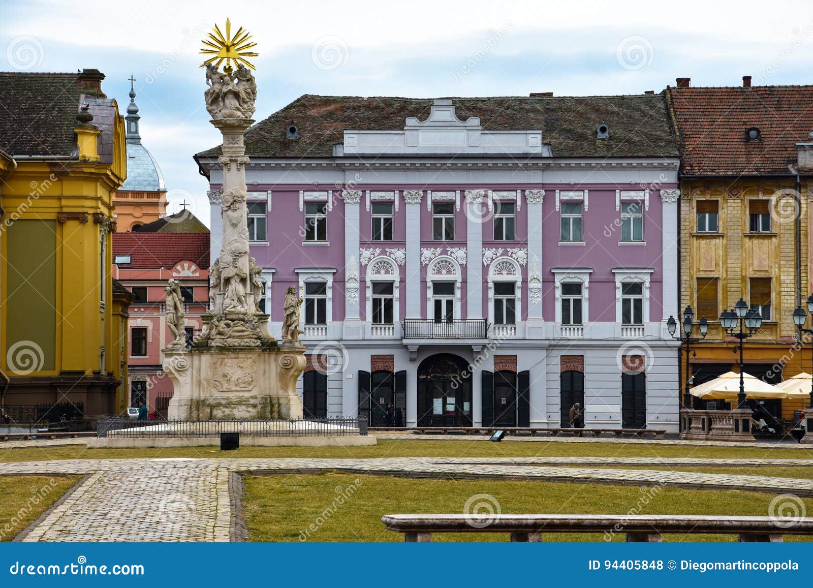 https://mdw-travel-data-us-east-1.s3.amazonaws.com/img/country/Romania/Union-Square--Piata-Unirii-/img_00.jpg