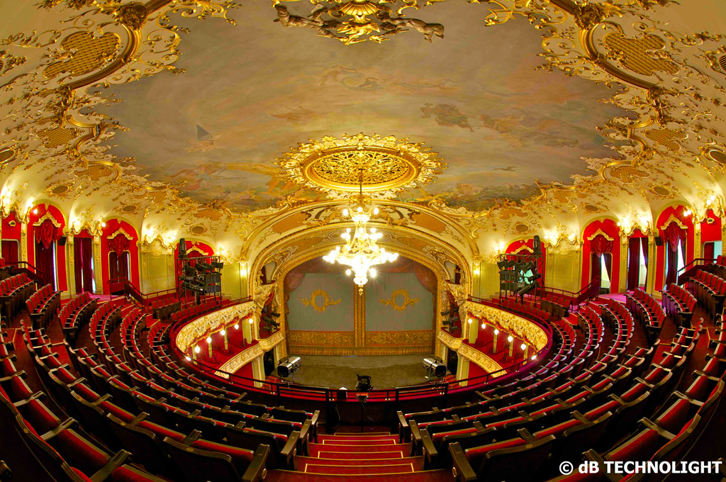 https://mdw-travel-data-us-east-1.s3.amazonaws.com/img/country/Romania/Vasile-Alecsandri-National-Theater/img_03.jpg