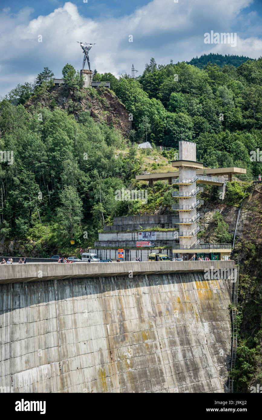 https://mdw-travel-data-us-east-1.s3.amazonaws.com/img/country/Romania/Vidraru-Dam/img_03.jpg