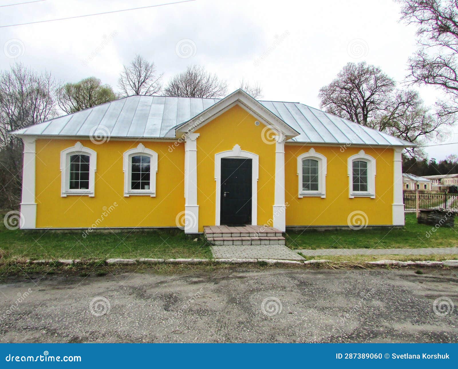 https://mdw-travel-data-us-east-1.s3.amazonaws.com/img/country/Russia/Andreevskoye-village/img_03.jpg
