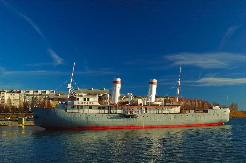 https://mdw-travel-data-us-east-1.s3.amazonaws.com/img/country/Russia/Angara-Icebreaker-Museum/img_00.jpg