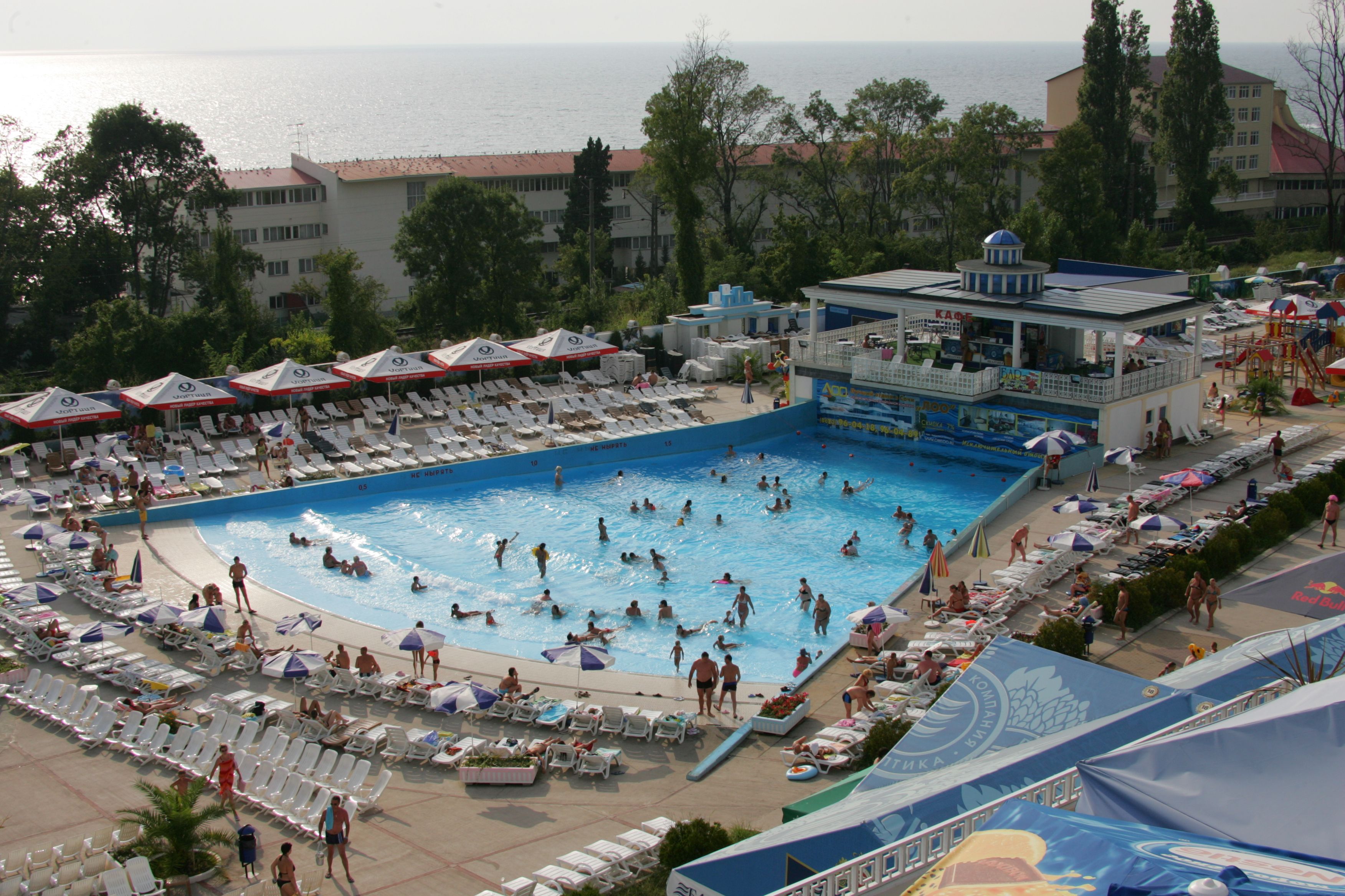 https://mdw-travel-data-us-east-1.s3.amazonaws.com/img/country/Russia/AquaLoo-Water-Park/img_00.jpg