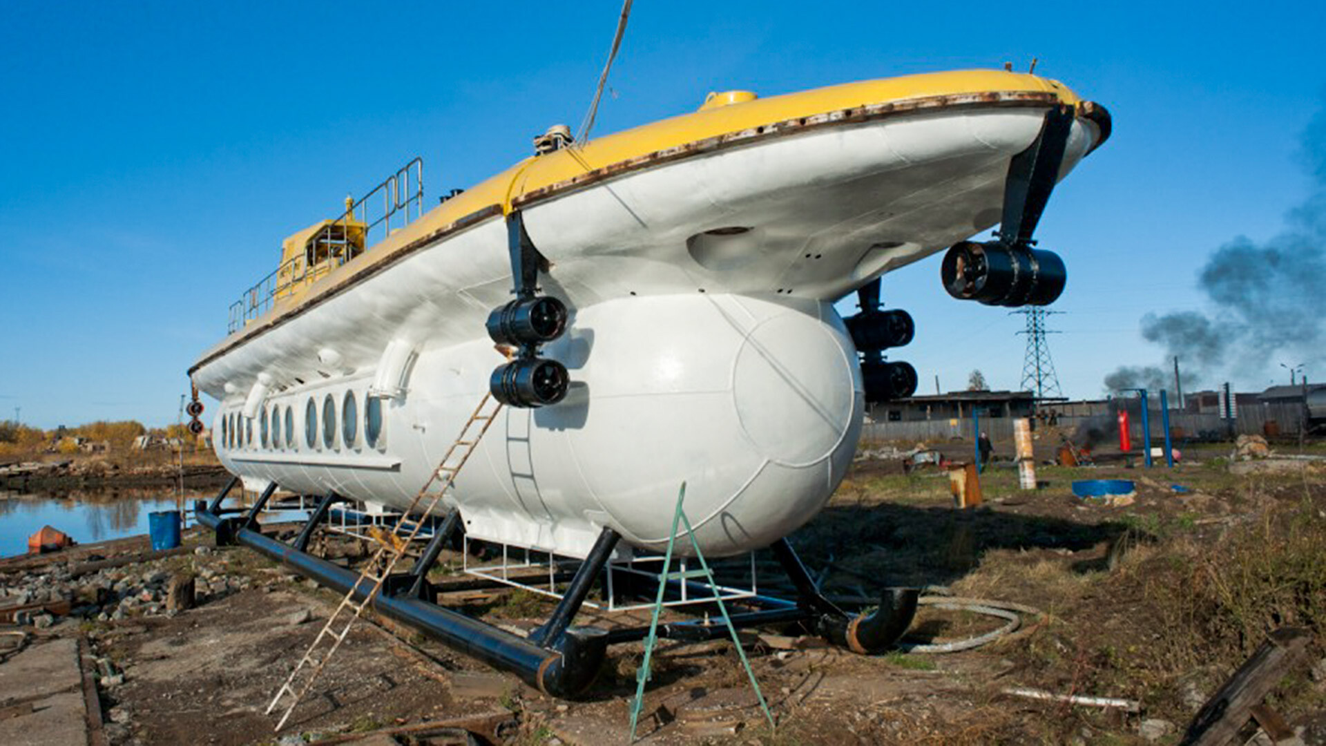 https://mdw-travel-data-us-east-1.s3.amazonaws.com/img/country/Russia/B-413-Soviet-Submarine/img_02.jpg
