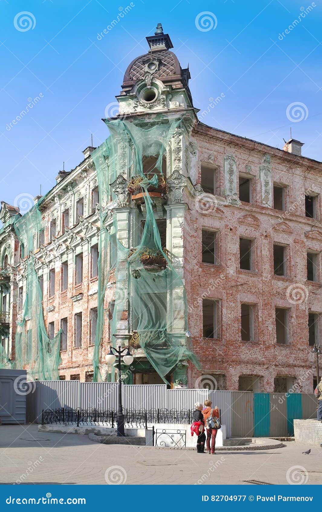 https://mdw-travel-data-us-east-1.s3.amazonaws.com/img/country/Russia/Baumana-Street/img_03.jpg