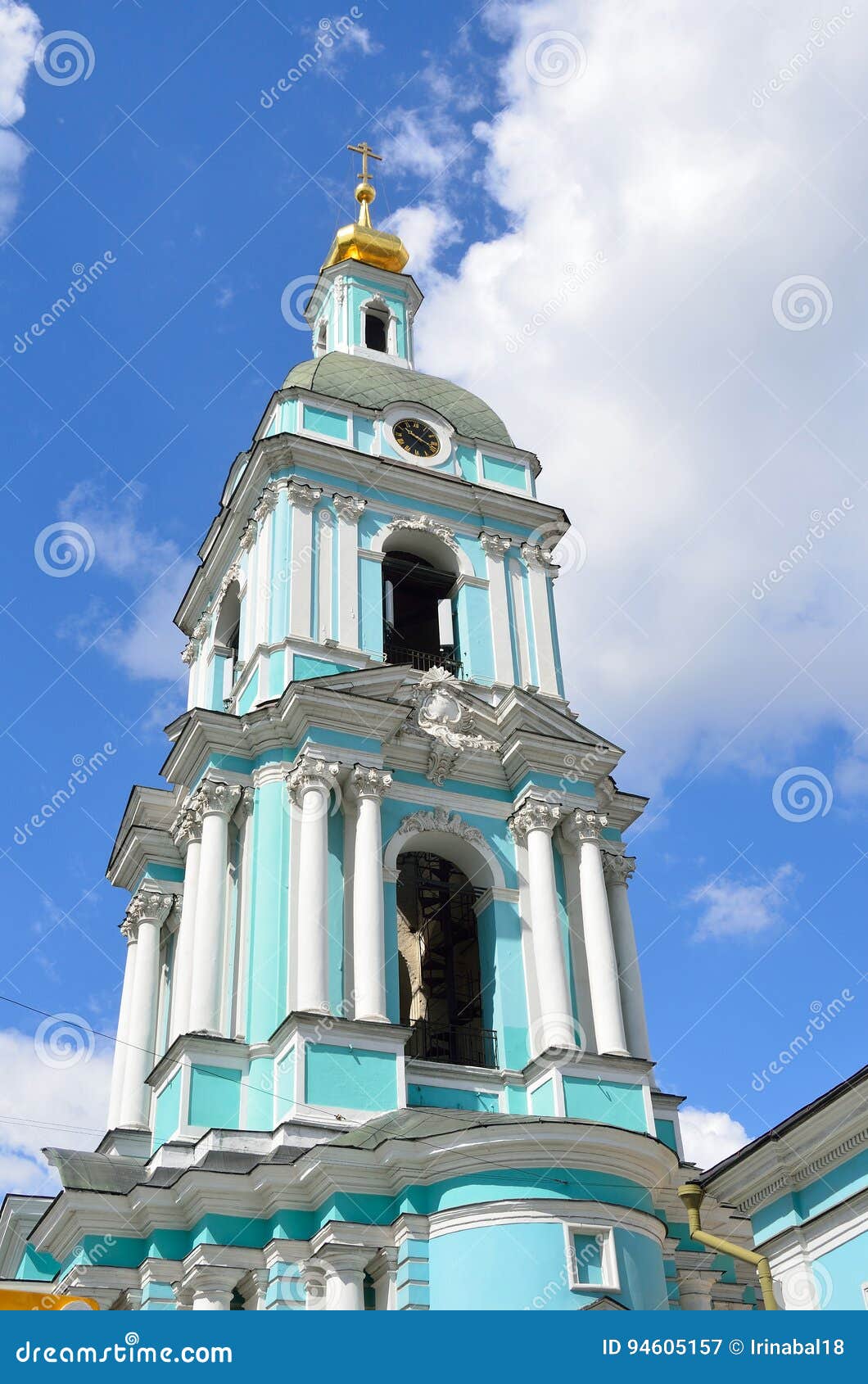 https://mdw-travel-data-us-east-1.s3.amazonaws.com/img/country/Russia/Bell-Tower-in-the-Convent-of-the-Intercession/img_03.jpg