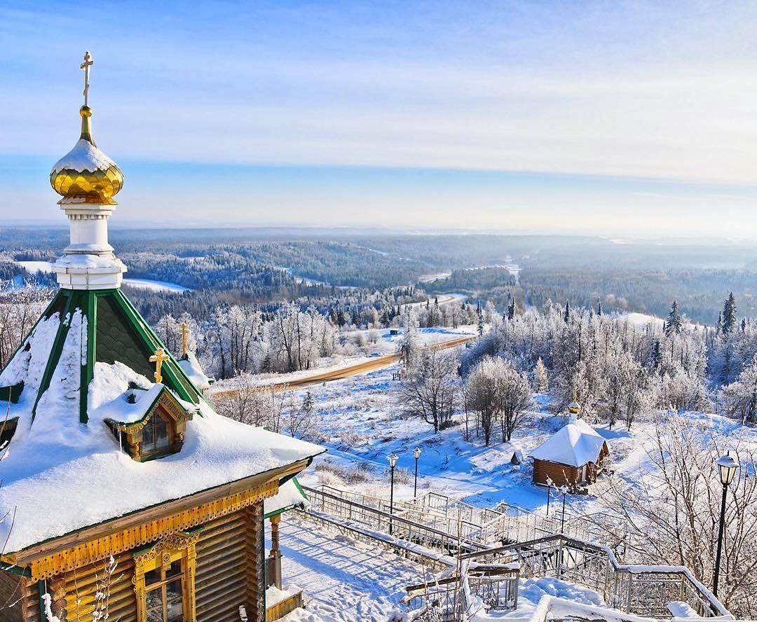 https://mdw-travel-data-us-east-1.s3.amazonaws.com/img/country/Russia/Belogorsky-Monastery/img_02.jpg