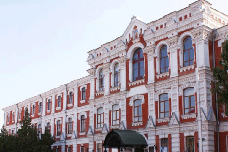 https://mdw-travel-data-us-east-1.s3.amazonaws.com/img/country/Russia/Botanical-Garden-of-the-Kuban-State-University/img_02.jpg